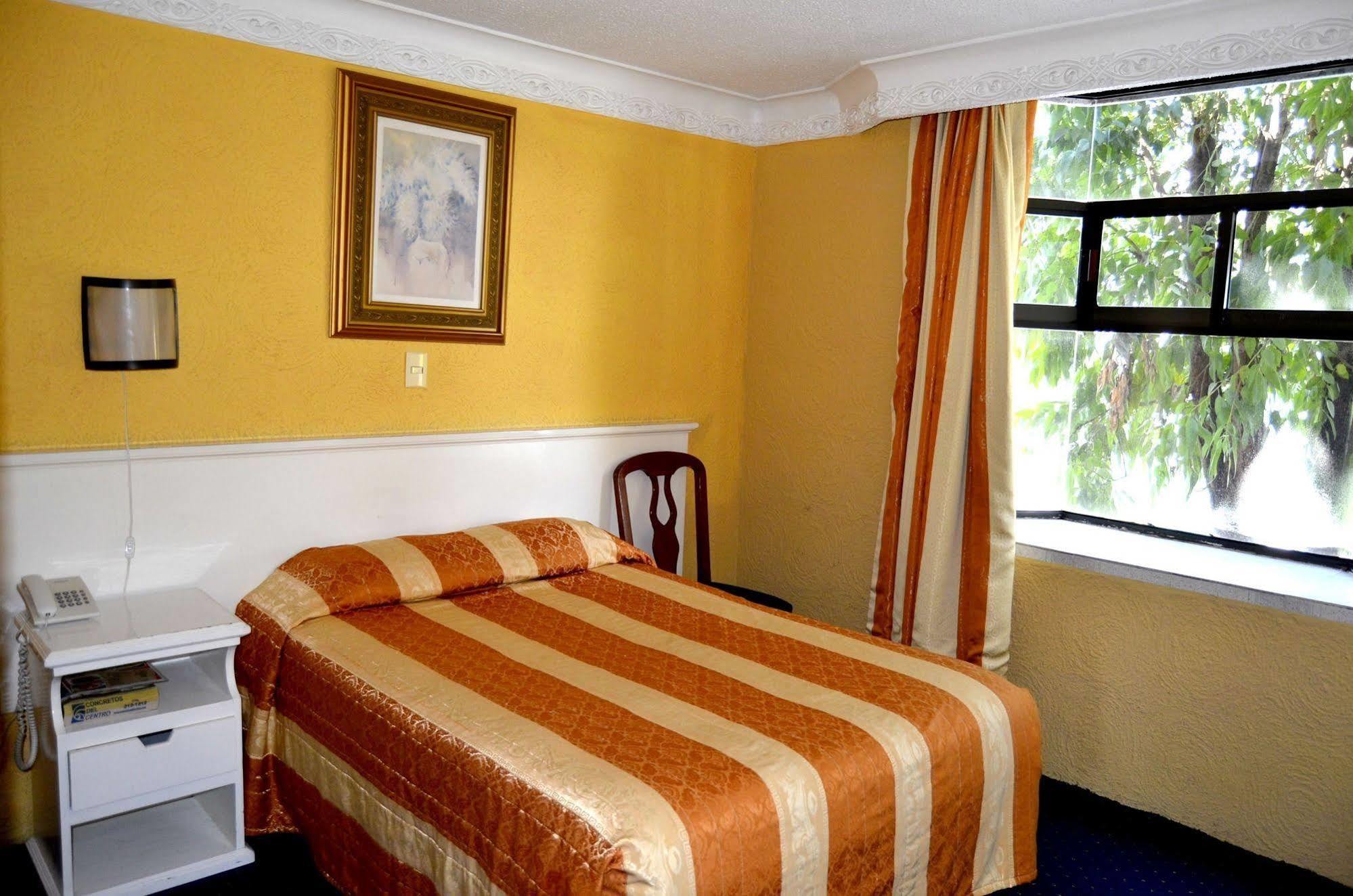 Hotel San Jeronimo Inn Toluca Ngoại thất bức ảnh