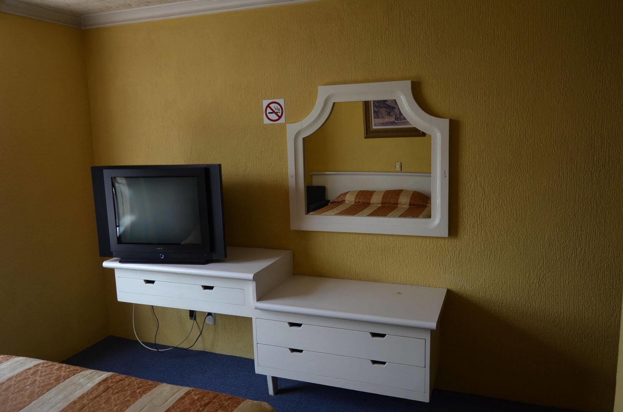 Hotel San Jeronimo Inn Toluca Ngoại thất bức ảnh